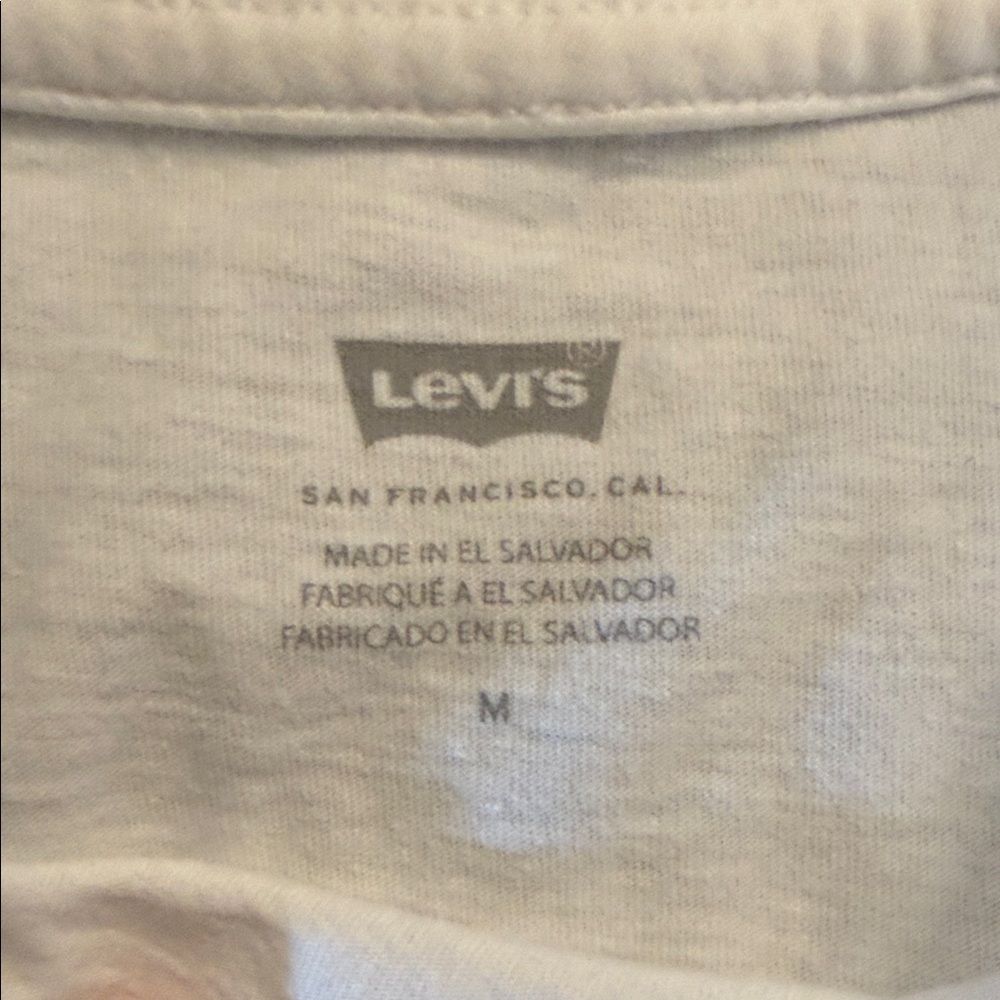 Levi's White T-Shirt with Bold Logo - Picture 2 of 2